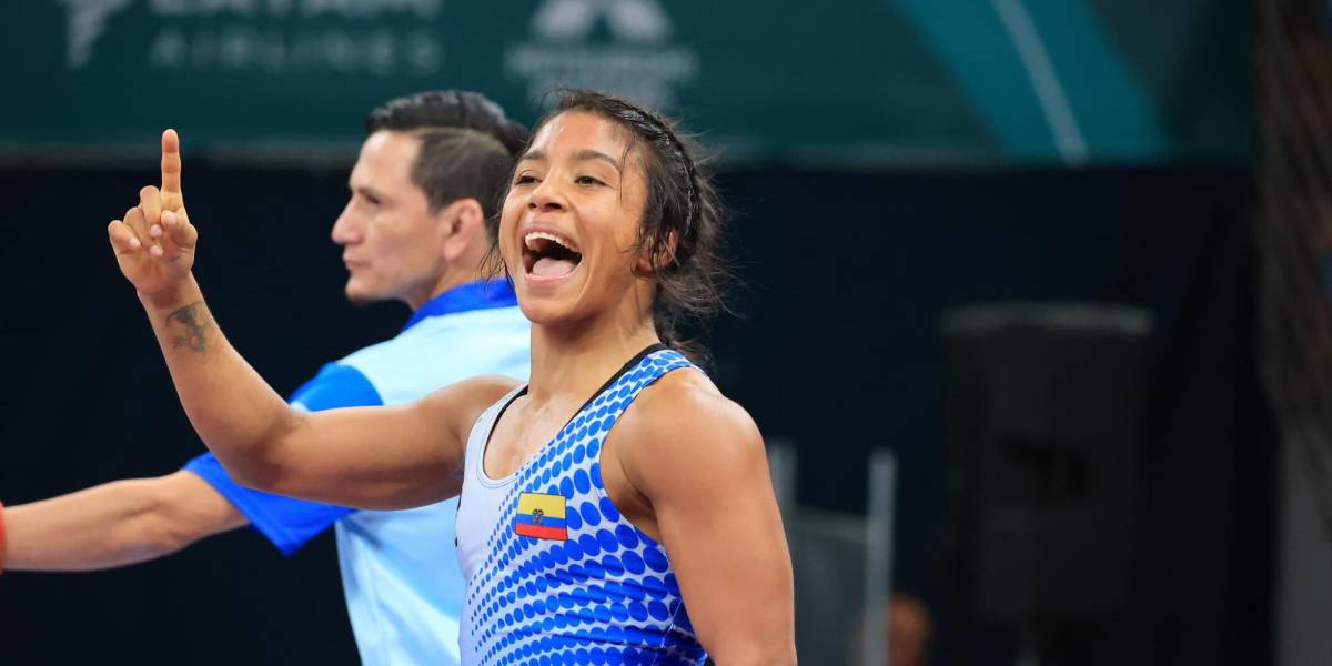 Lucía Yépez gana medalla de oro en la final de lucha libre en los Panamericanos Santiago 2023