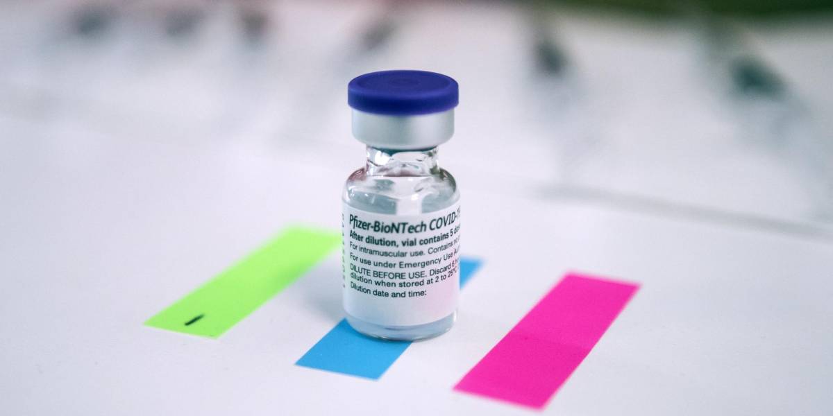 La vacuna de Pfizer se llama Comirnaty tras la aprobación total de la FDA