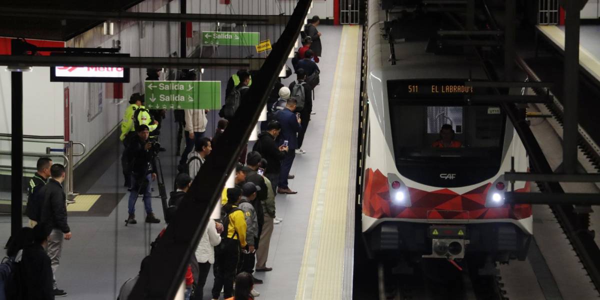 Metro de Quito: el horario de atención se amplía por el concierto de Roger Waters