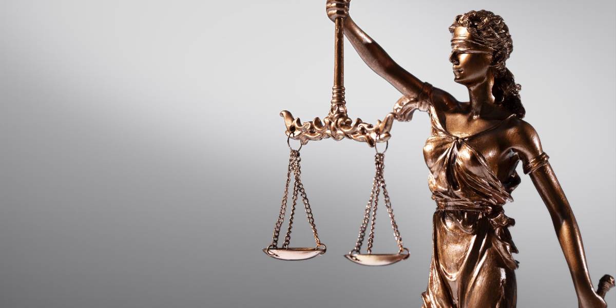 Un hombre fue sentenciado a 22 años por violar a su hija, en Ambato