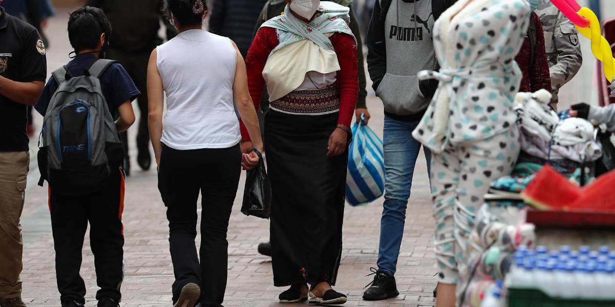 Ecuador: más de mil nuevos casos de covid-19 este domingo