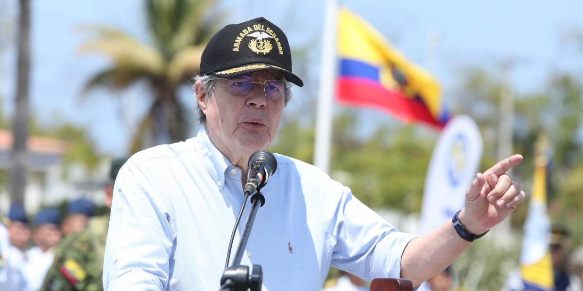 Guillermo Lasso felicita a los periodistas en su día, este 5 de enero