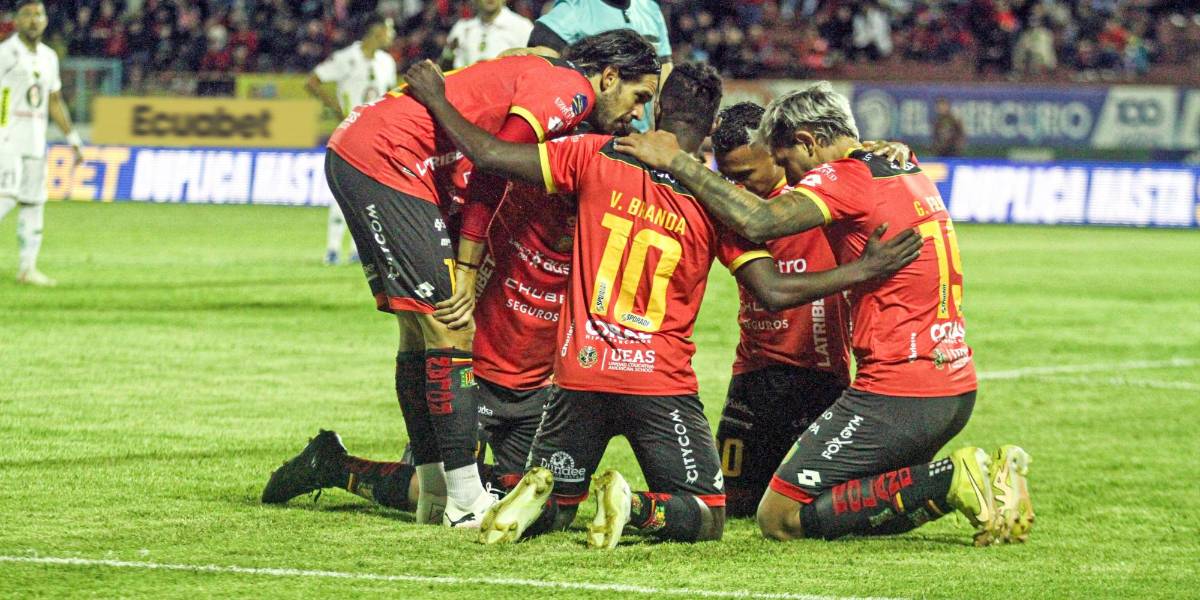 Deportivo Cuenca goleó 5-0 a Mushuc Runa y consiguió su primera victoria de este 2024