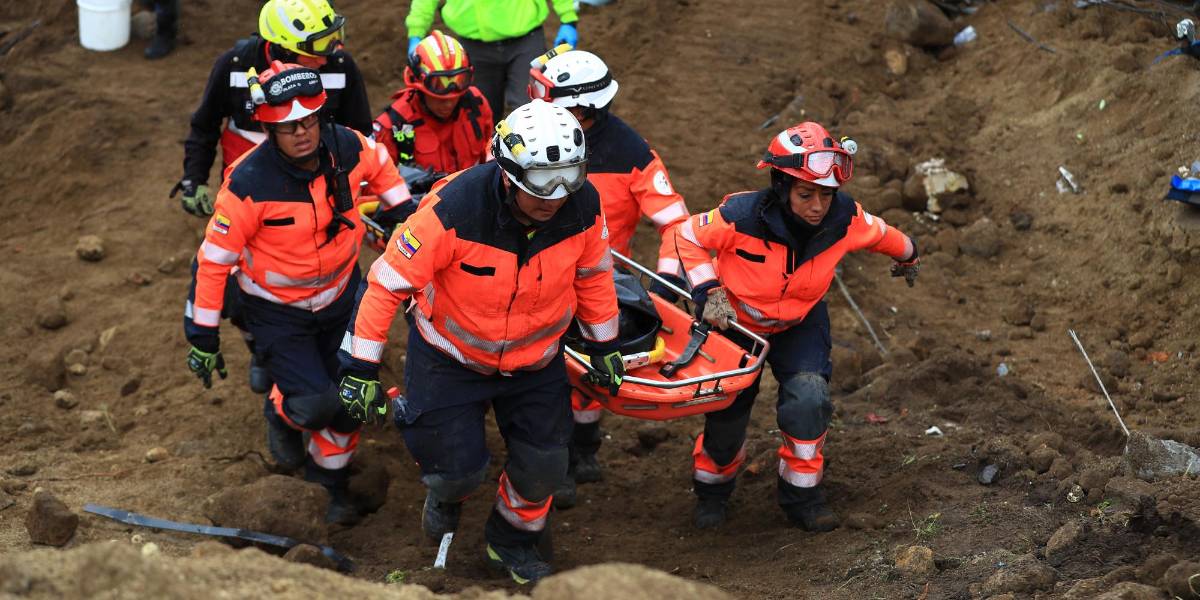 Deslave en Alausí: asciende a 29 la cifra de fallecidos