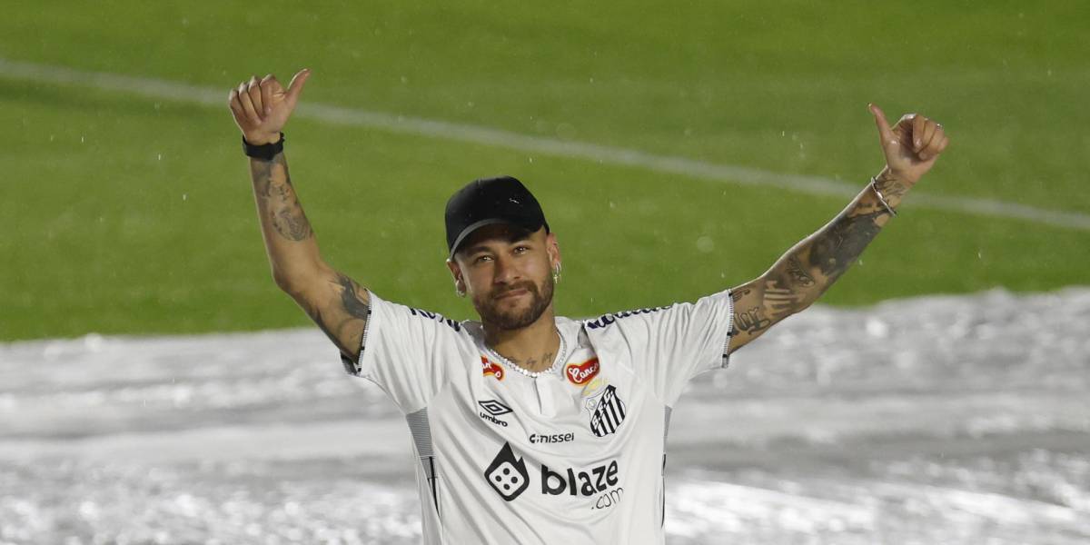 Neymar realizó su primer entrenamiento con el Santos FC