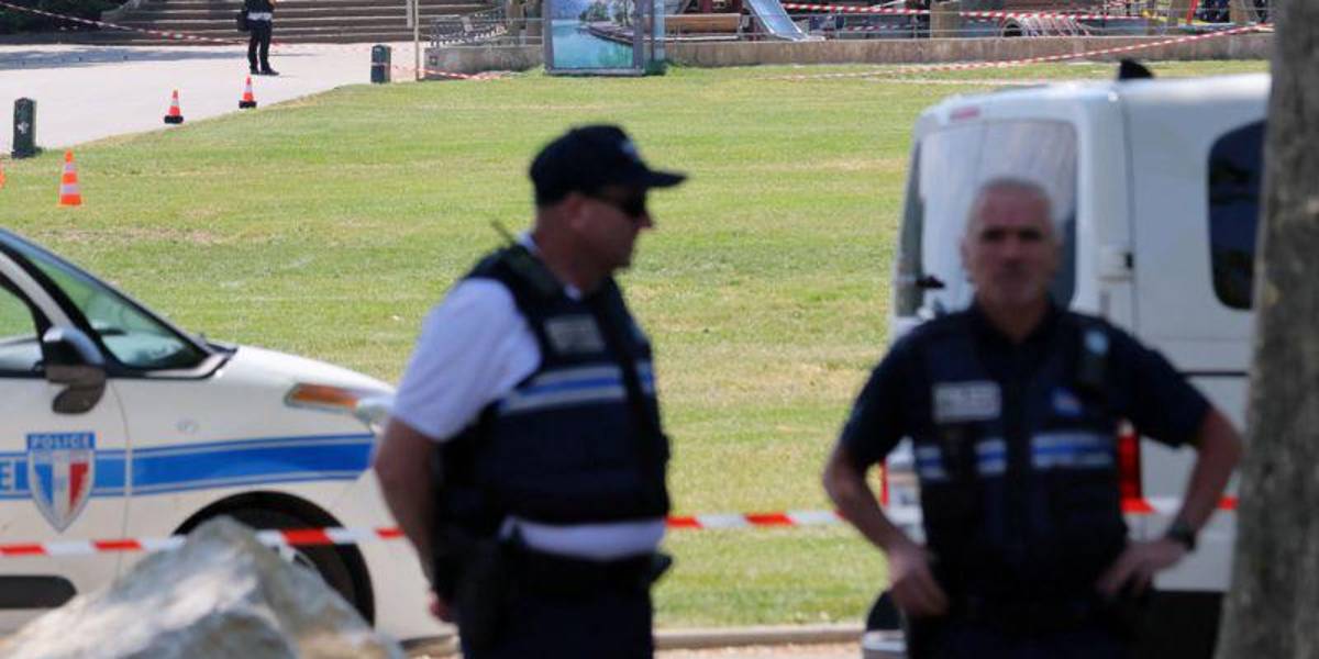 Apuñalan a 4 niños pequeños en un parque en el sur de Francia