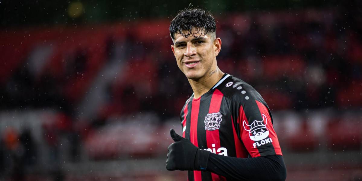 Bayer Leverkusen: ¿Cuánto dinero pedirá el club alemán por Piero Hincapié luego de renovarle el contrato?