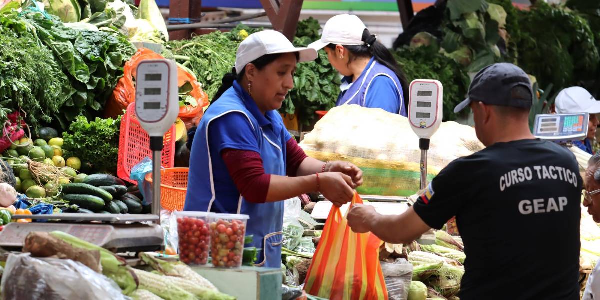 Cinco preguntas y respuestas sobre el alza del IVA al 15 % que entra en vigencia desde este 1 de abril