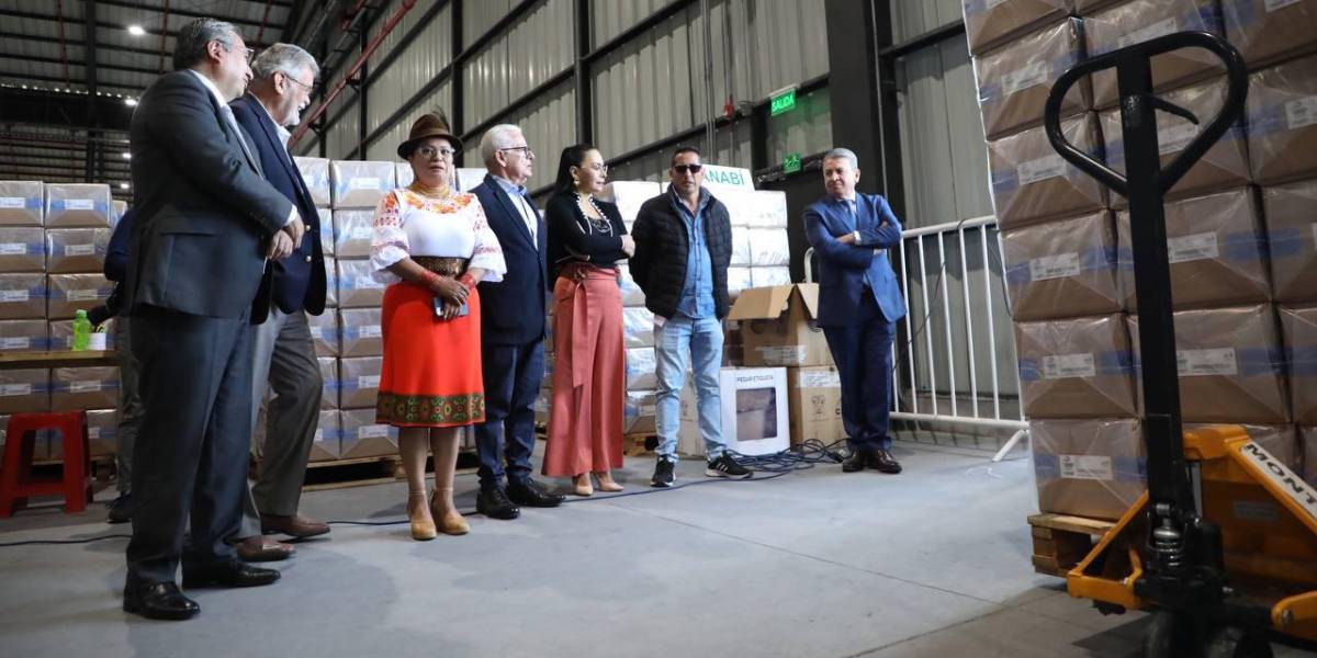 Consulta popular 2024: El CNE asegura que están 100 % impresas las papeletas y que avanzan con el envío de los paquetes electorales