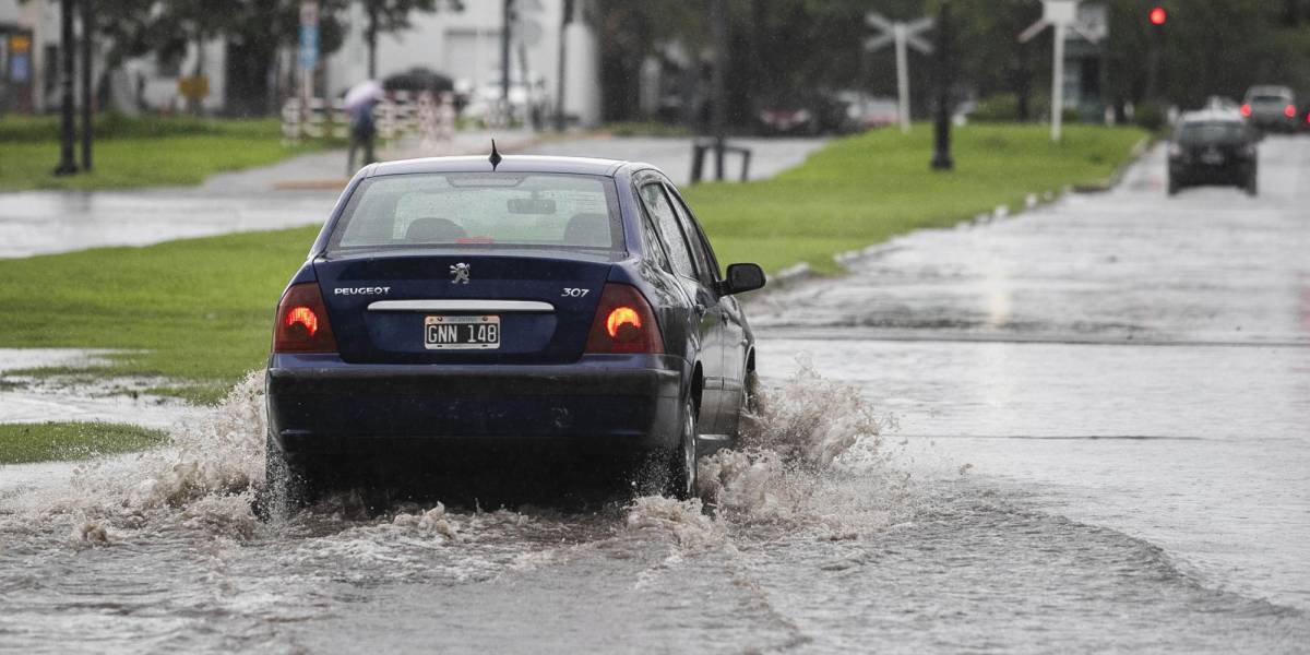 Buenos Aires en alerta por las fuertes lluvias y vientos