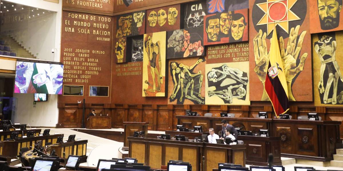 El Frente Parlamentario Libre surge en la Asamblea, conformado por asambleístas alternos