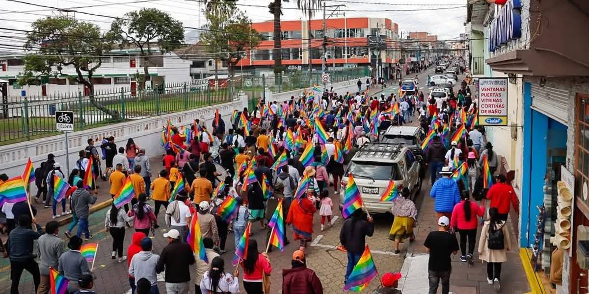 La Confeniae declara estado de emergencia en la Amazonía y convoca a movilización indefinida contra las medidas económicas de Noboa