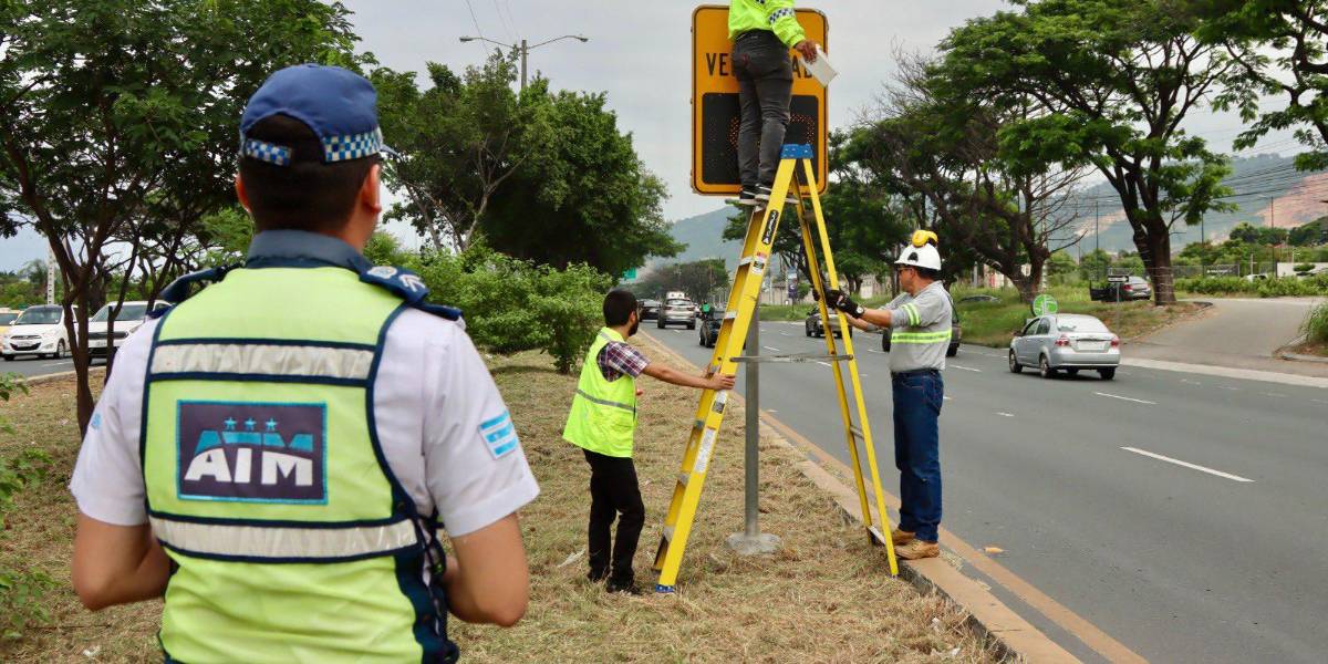 Aquiles Álvarez suspende el funcionamiento de los radares de Guayaquil por 20 días