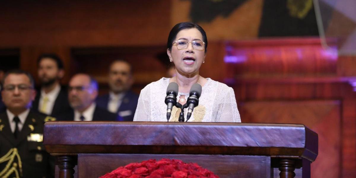 Guadalupe Llori: La crisis política de la Asamblea no se va a solucionar con la renuncia de una sola persona