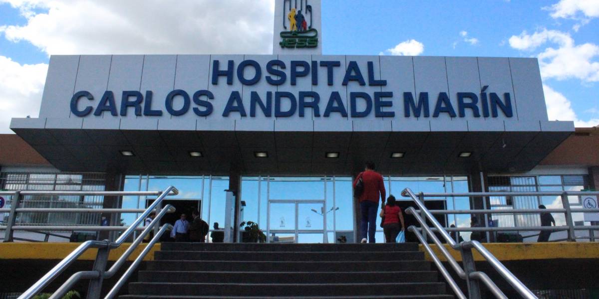 En el HCAM se realizó la primera cirugía robótica de cabeza y cuello en el país