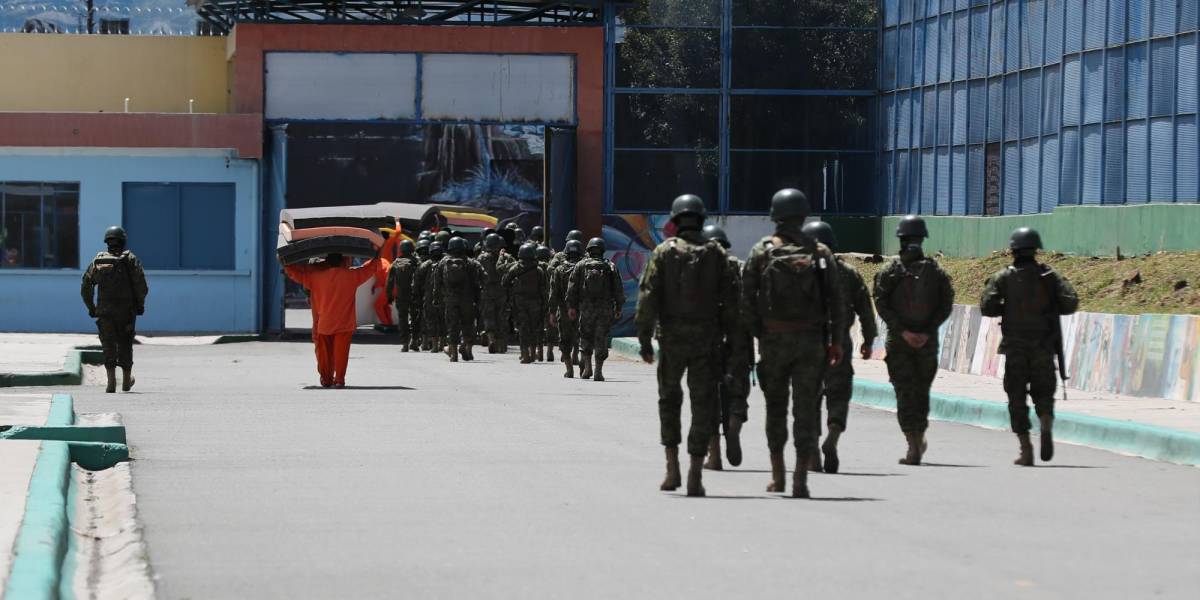 Se han llevado a cabo casi 200 operaciones antiterroristas en 54 días de conflicto armado interno