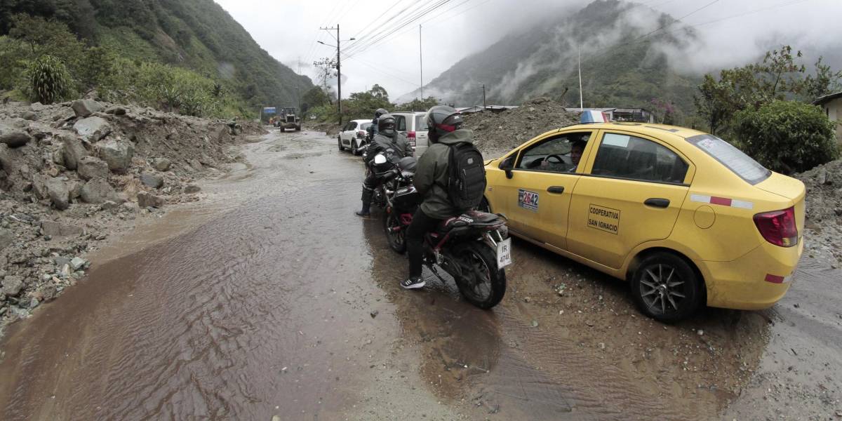 Invierno en Ecuador: 4 cantones de Bolívar en emergencia y vías en estado crítico en Chimborazo
