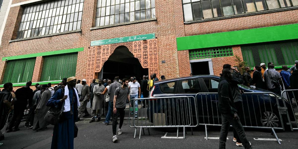 Nueve cabezas de cerdo aparecieron frente a mezquitas de Francia; las autoridades investigan el hecho