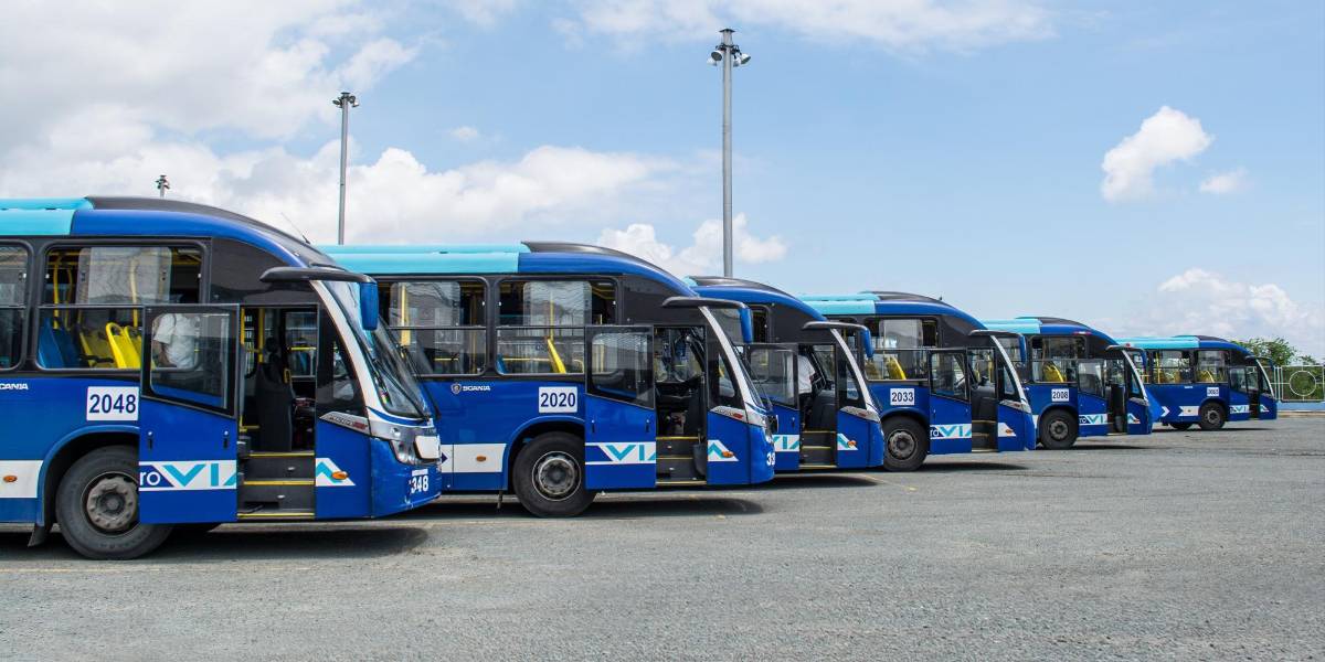 Unidades de Metrovía en Guayaquil sigue operando con la mitad de su capacidad