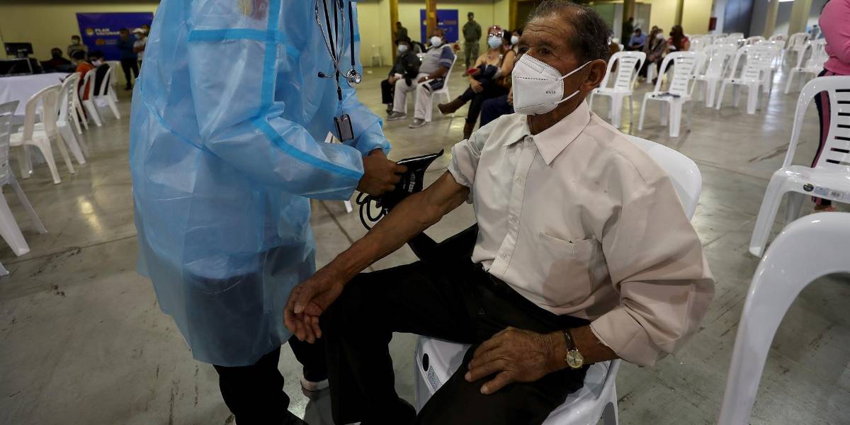 Ecuador recibió 204.000 dosis de vacunas de la británica AstraZeneca