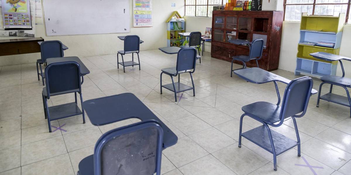 Solo 475 instituciones educativas permanecen en clases virtuales, señala Ministerio de Educación