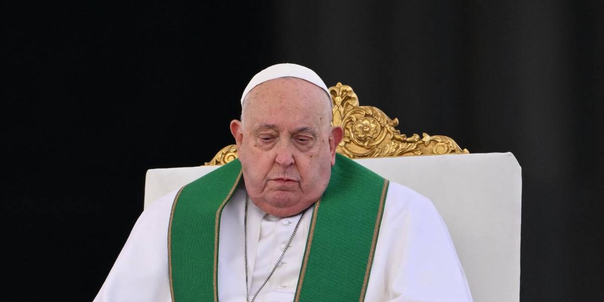 El Papa Francisco sigue en estado crítico, pero pasó una buena noche