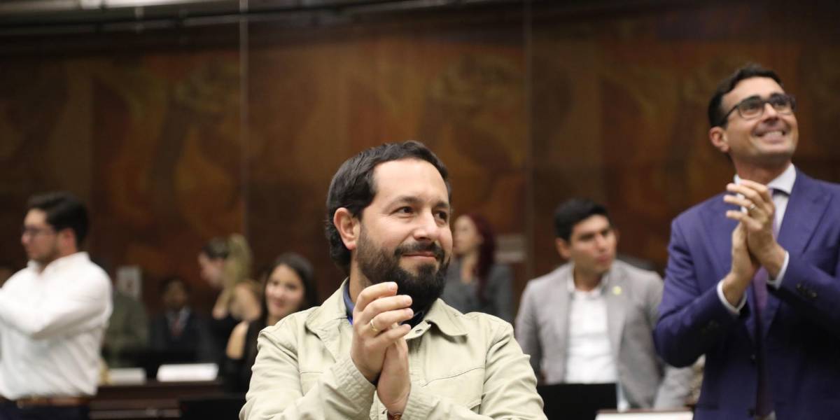 Con votos de ADN y reclamos del correísmo, Asamblea aprueba la proforma presupuestaria 2025