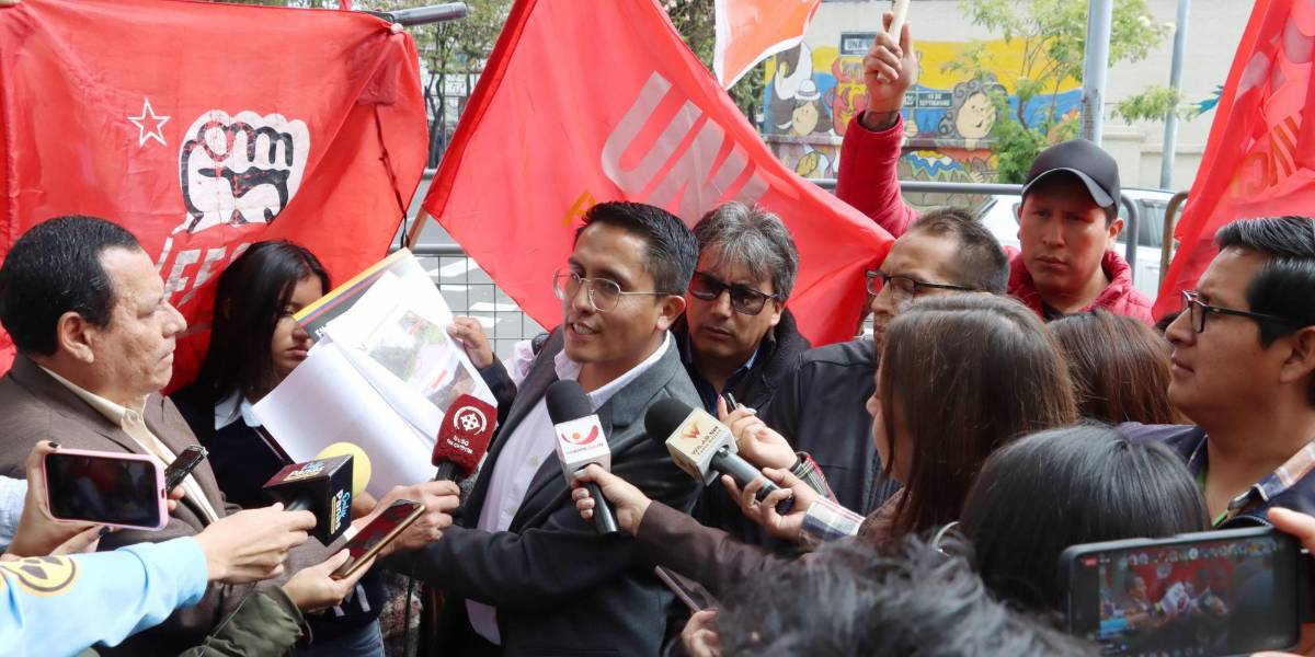 La UNE critica fondo para la educación y anuncia movilizaciones