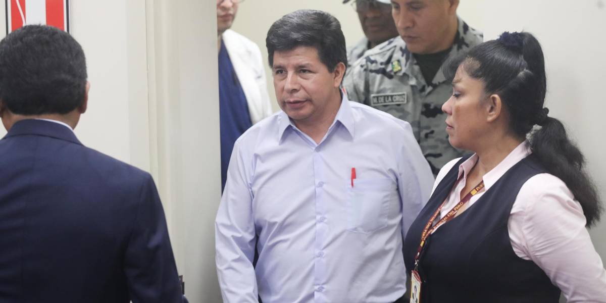 Tribunal de Perú sigue juicio contra Pedro Castillo pese a su traslado a hospital
