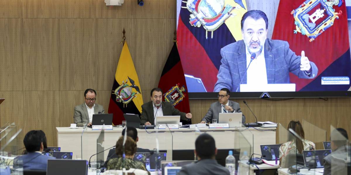 Quito: críticas en el Concejo Metropolitano al alcalde Pabel Muñoz por el uso político de Radio Municipal