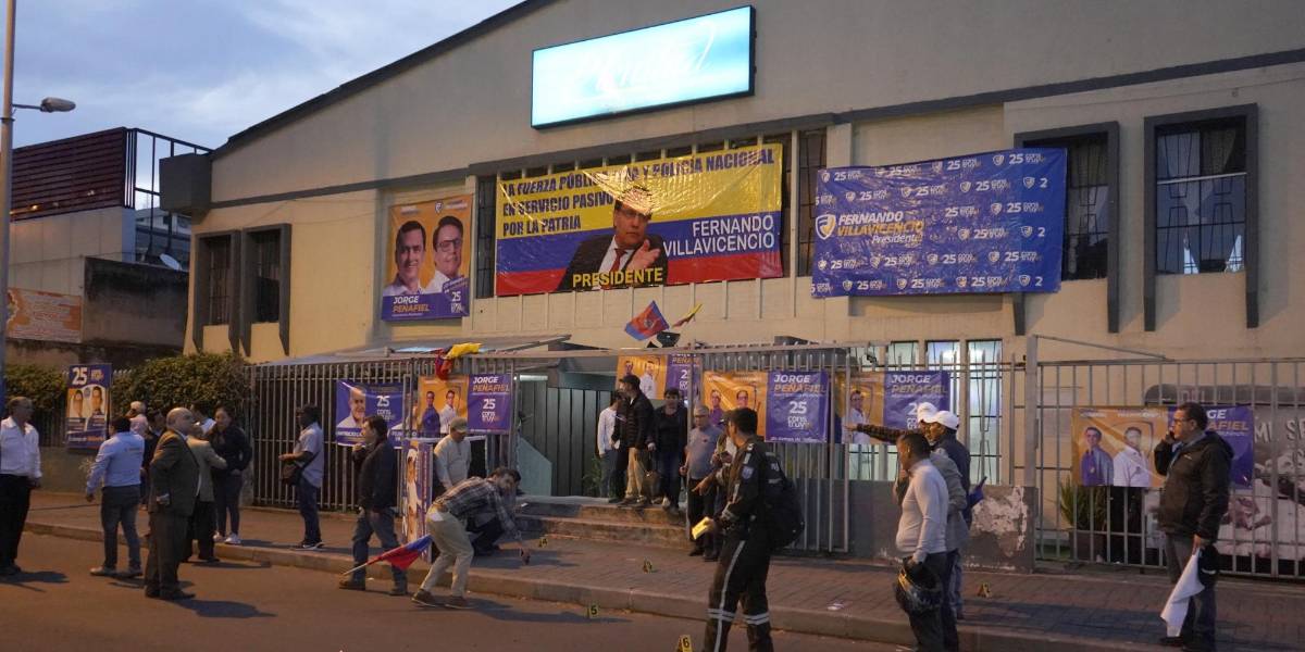 Los procesados hicieron llamadas en el lugar del asesinato de Fernando Villavicencio