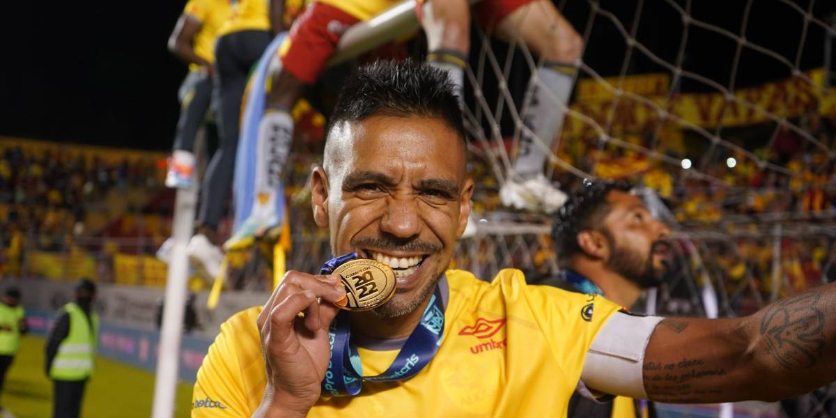 Me hubiese gustado que me lo digan en la cara, dice Víctor Figueroa tras su salida de Aucas