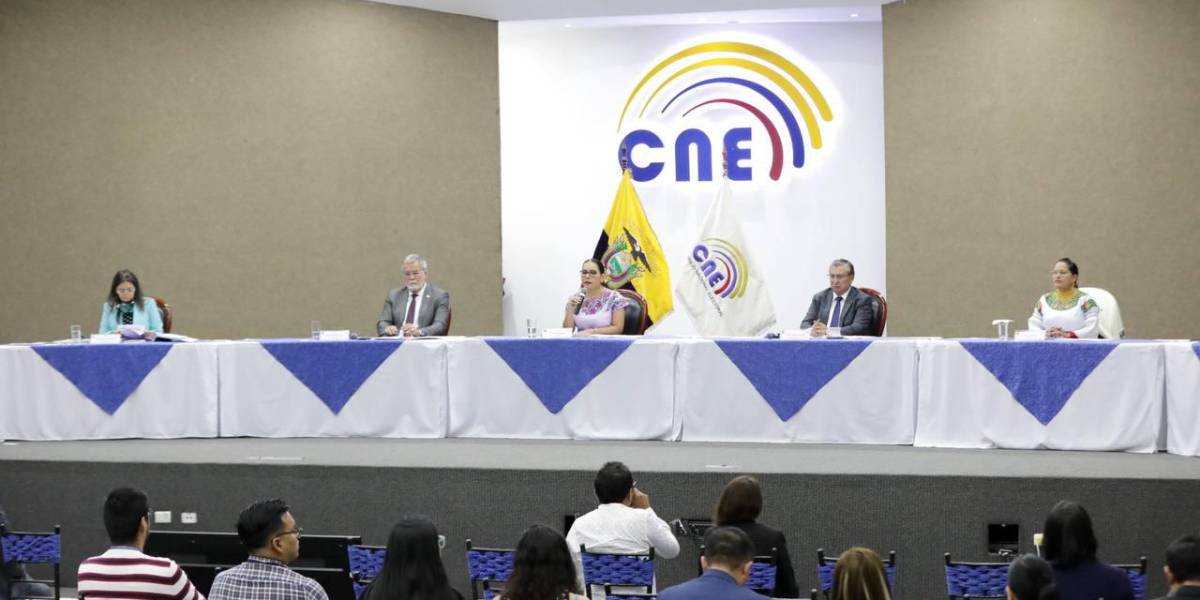 Muerte cruzada en Ecuador: el CNE declara el inicio del periodo electoral para escoger Presidente y Asambleístas