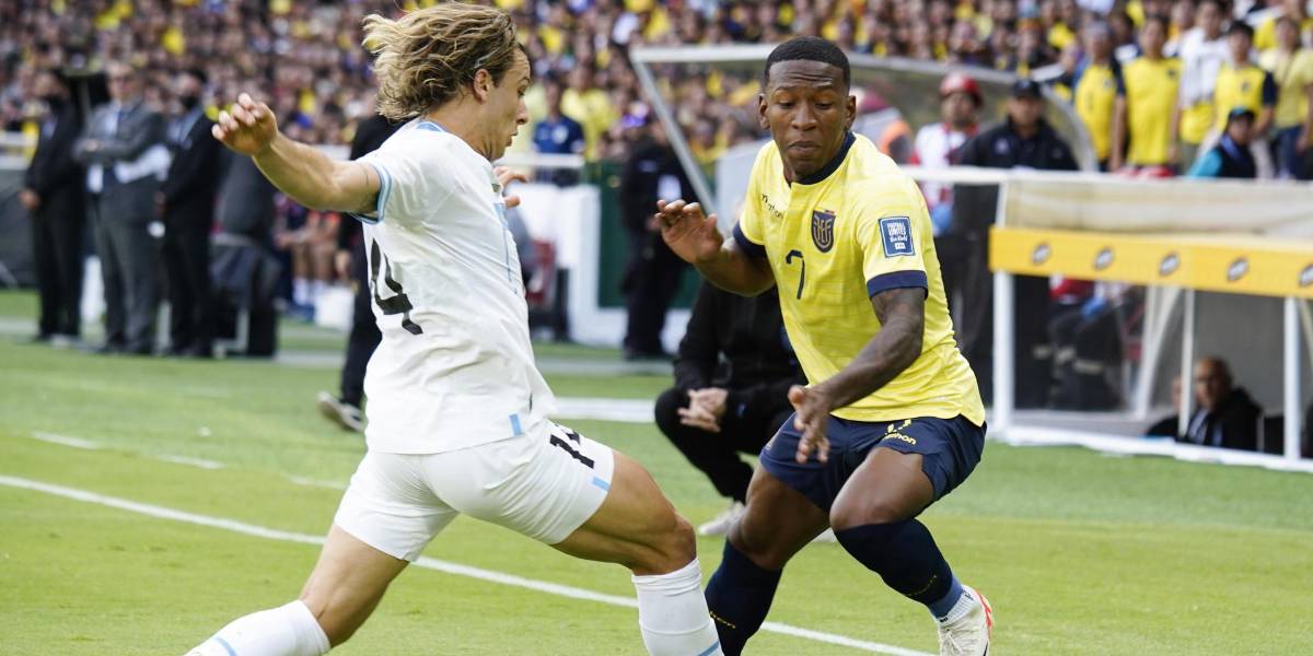 Eliminatorias: Marcelo Bielsa elogió a Pervis Estupiñán por su rendimiento