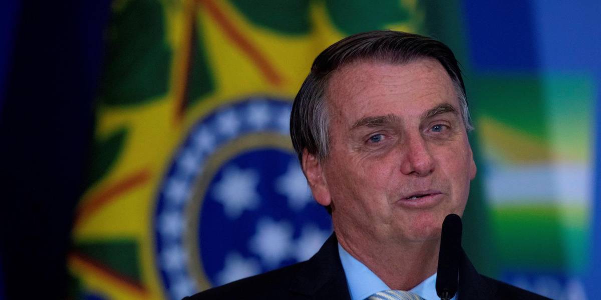 Bolsonaro se ampara en nuevos estudios para rechazar ser vacunado