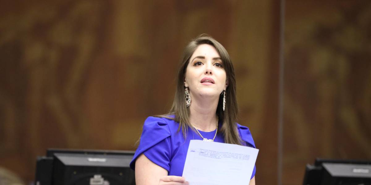 Mónica Palacios enfrentará queja tras acusaciones contra Noboa y Valbonesi
