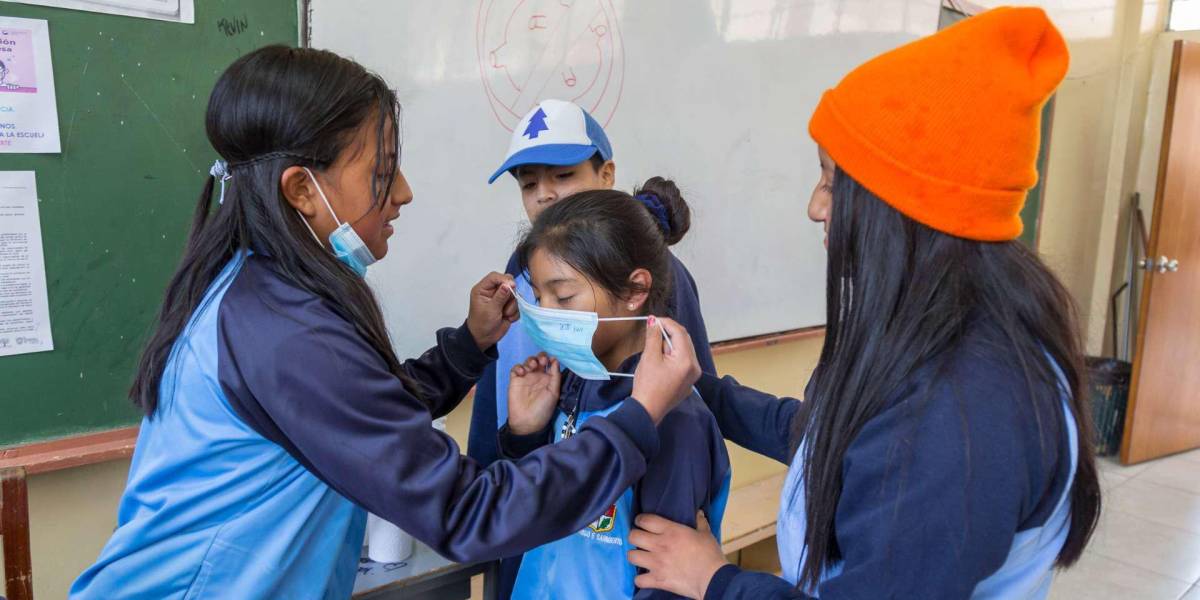 Unicef llama a mantener las escuelas abiertas pese a ómicron en Ecuador