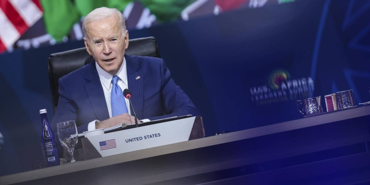 Biden desclasifica miles de documentos sobre el asesinato de Kennedy