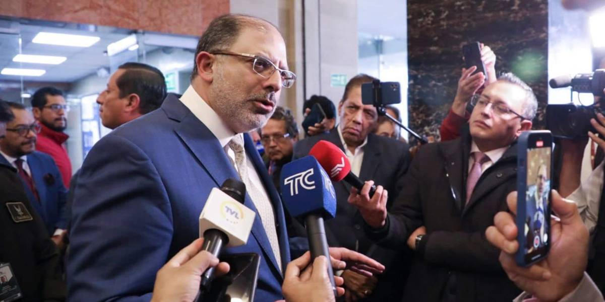 Kronfle rechaza que se vincule la presunta actuación criminal de Pablo Muentes con el PSC