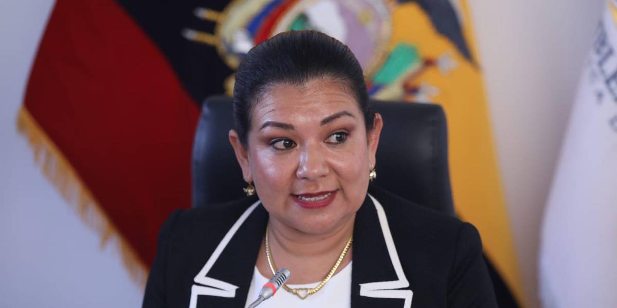 La presidenta de la Comisión de Enmiendas dice que habrá los votos en el Pleno para aprobar la reforma sobre las FF.AA.