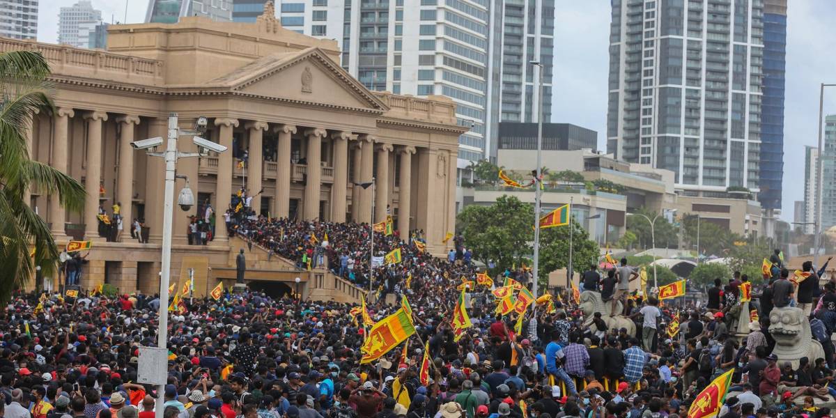 Sri Lanka: primer ministro aceptar renunciar en medio de masivas protestas