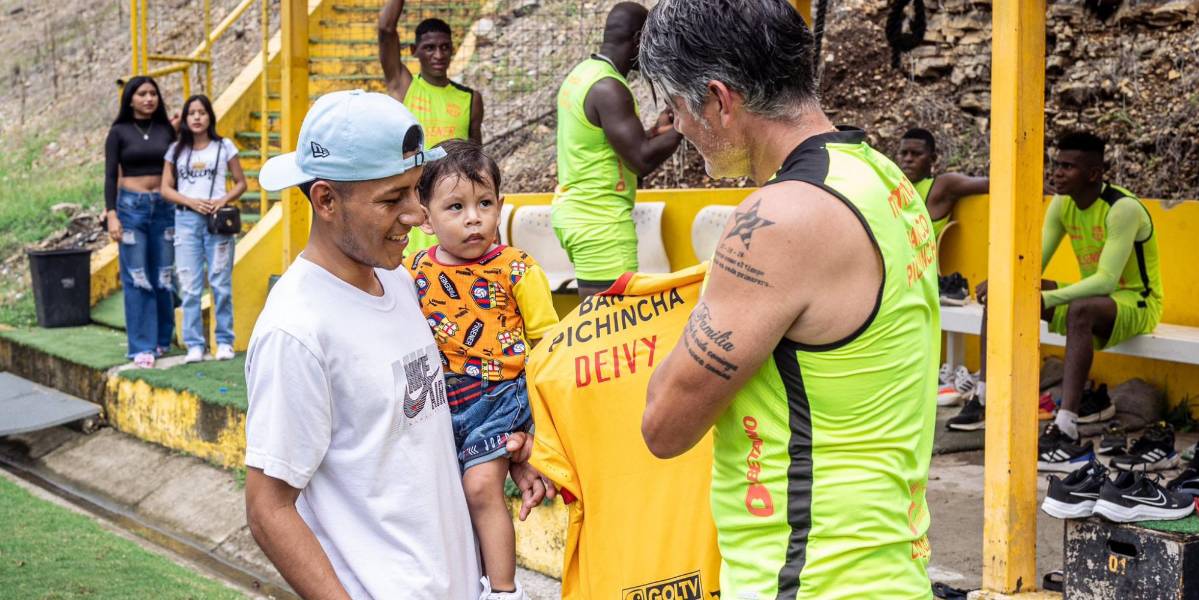 Deivy Franco, el guardia héroe, fue homenajeado por Barcelona SC
