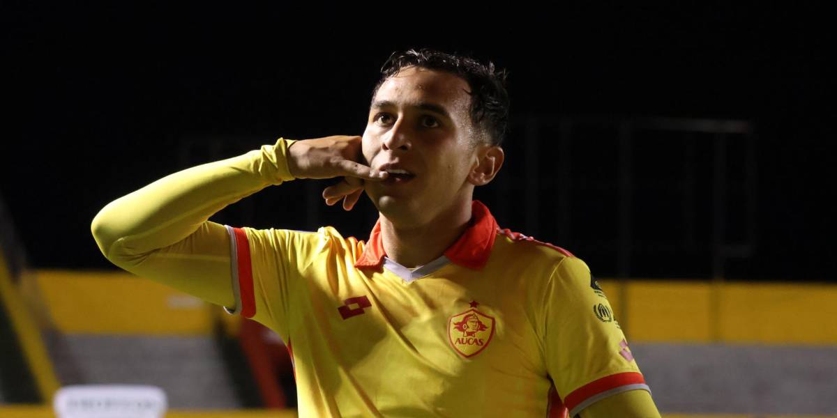 Aucas, goleó, gustó y derrotó a un tímido Delfín en el Gonzalo Pozo Ripalda