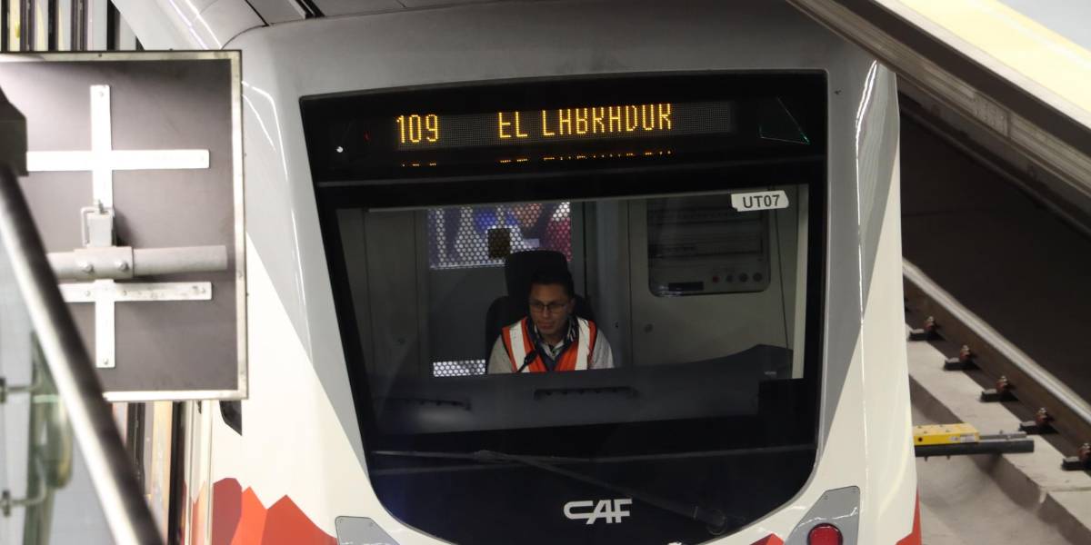 El Metro de Quito rechaza informe de Contraloría y anticipa acciones legales