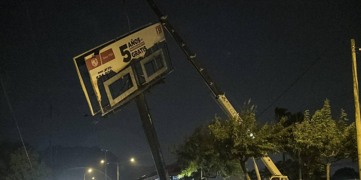 Informe provisional de Contraloría determina que no hay datos sobre los dueños de casi 300 vallas publicitarias de Guayaquil