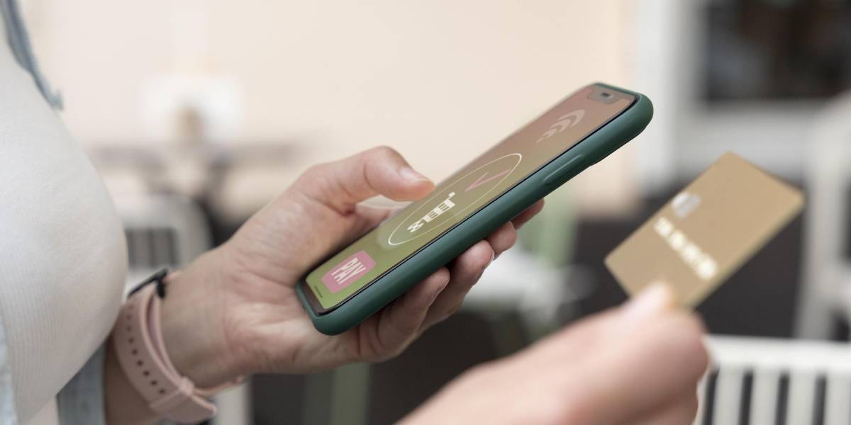 Madres han sido estafadas por una mujer que ofrecía el cambio de instituciones y matrículas