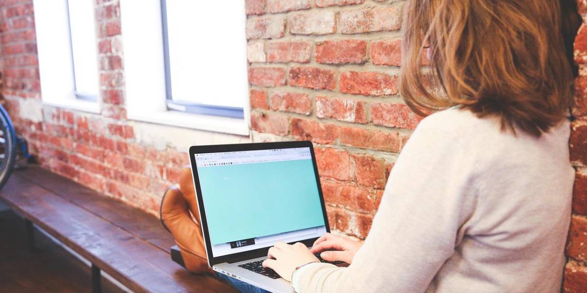 La Embajada de Ecuador en España ofrece 2 200 becas para maestrías y cursos de especialización