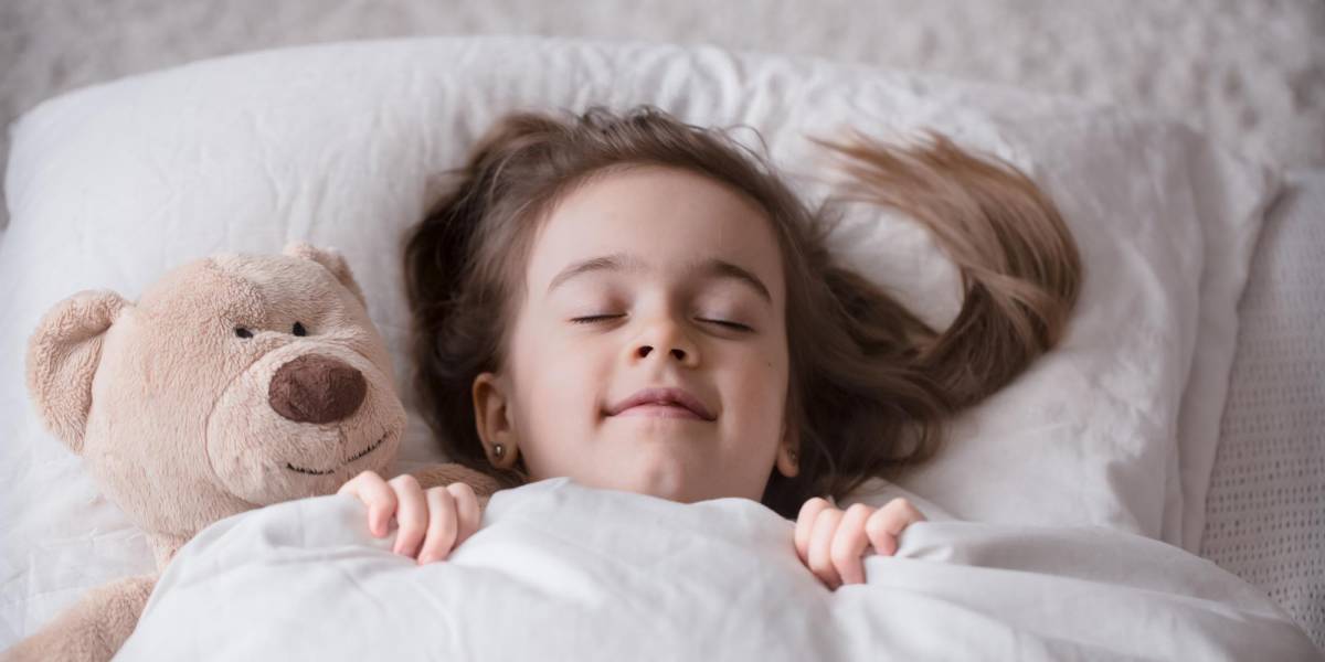 Cómo adaptar a los hijos a dormir temprano para el inicio de clases