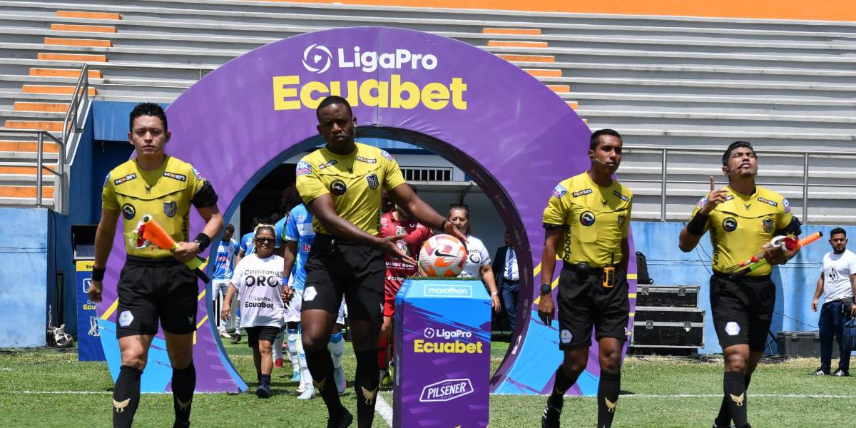 Los partidos de la LigaPro Ecuabet tienen un minuto de silencio por los 11 militares asesinados en Orellana