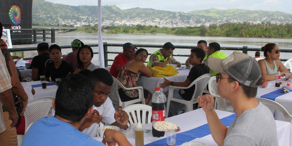 Feriado: empresarios turísticos de Esmeraldas esperan que haya un alto flujo de visitantes